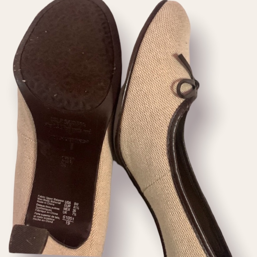 PREDICTIONS  CANVAS HEEL WITH BOW  FAUX LEATHER TRIM WOMENS 9W